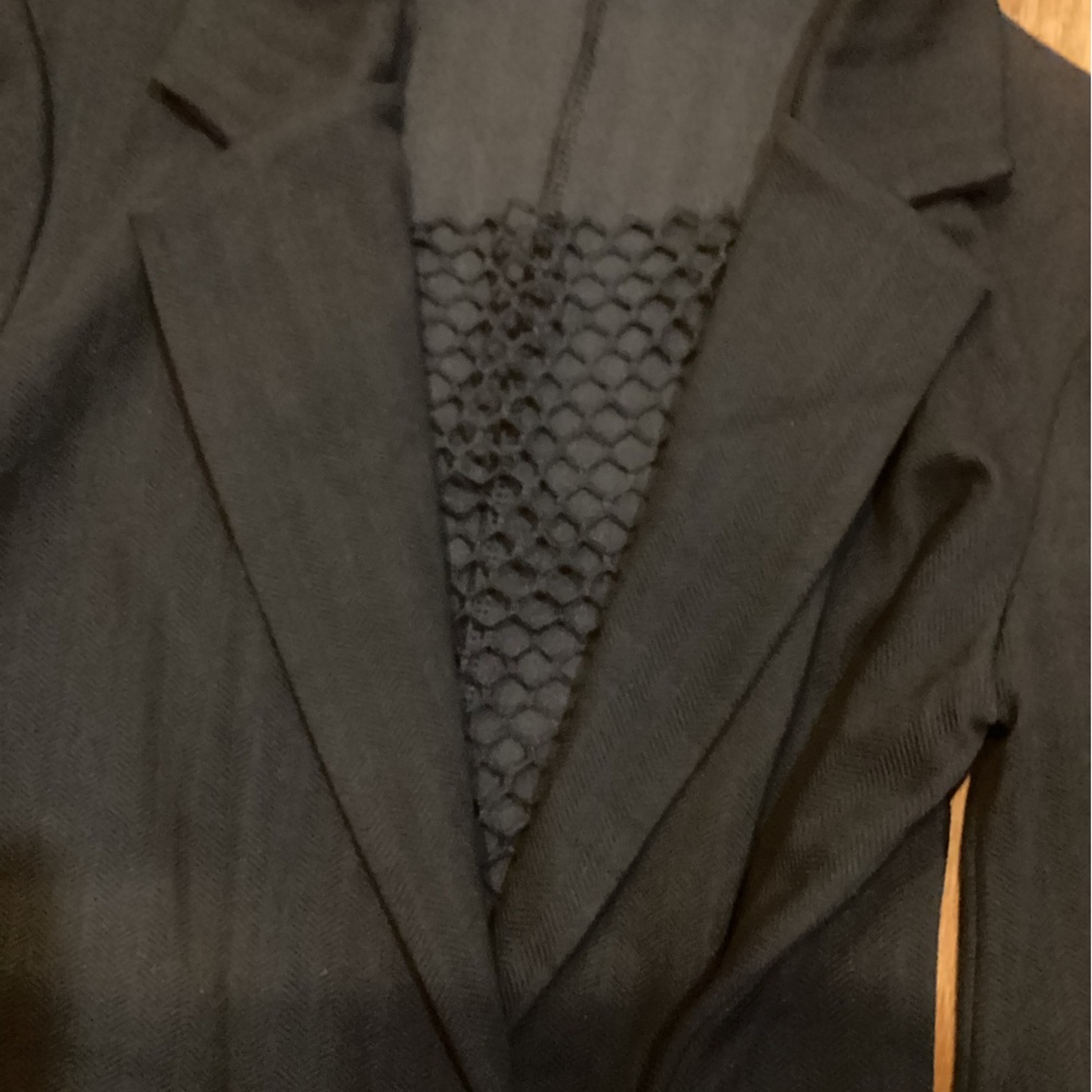 Chic Black Lace-Trimmed Coat - Picture 5 of 6